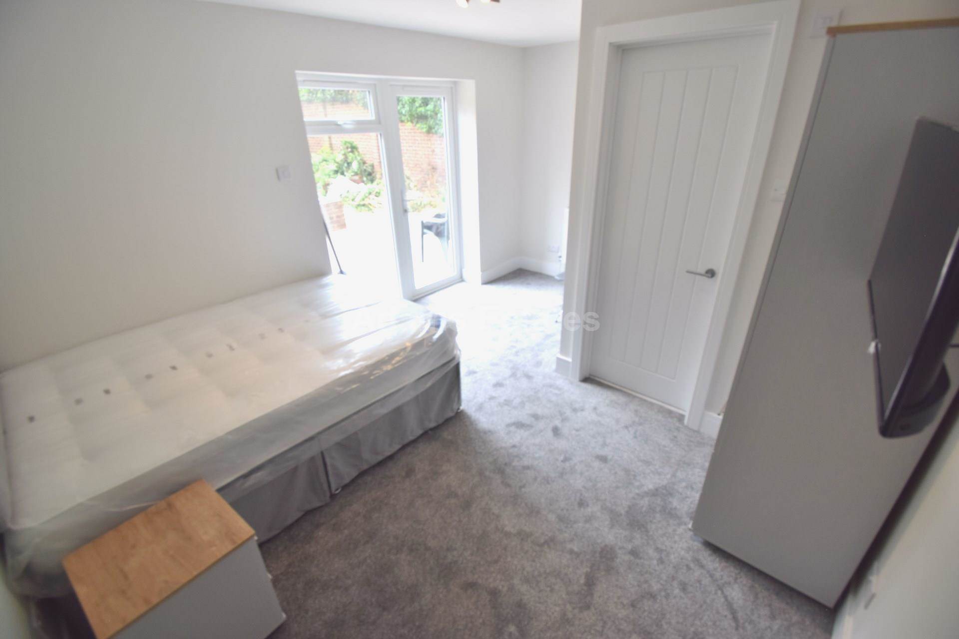 1 bed House Share for rent in Reading. From Student Holmes - University Office 1 bed House Share for rent in Reading. From Student Holmes - University Office