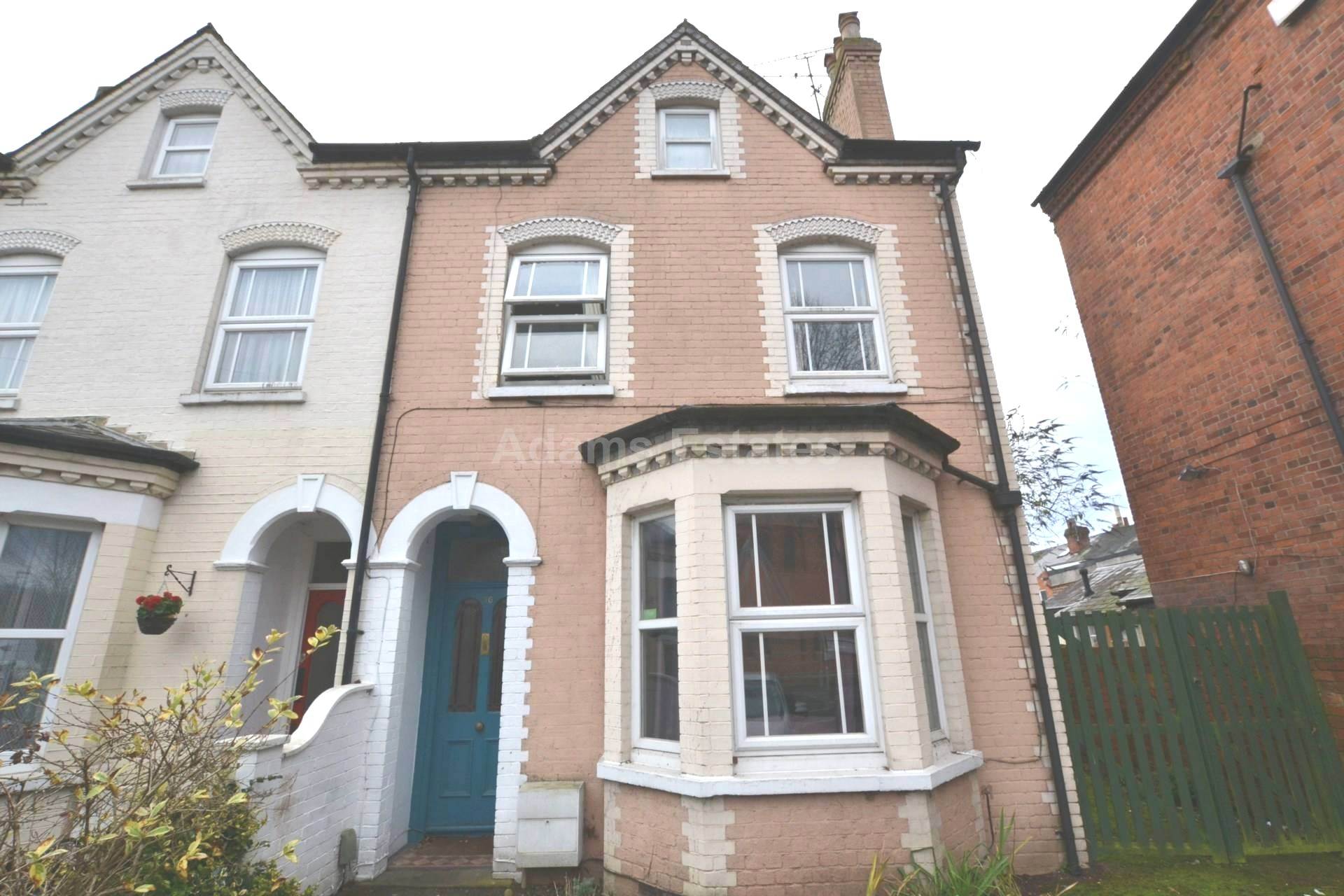 7 bed Semi Detached for rent in Reading. From Student Holmes - University Office