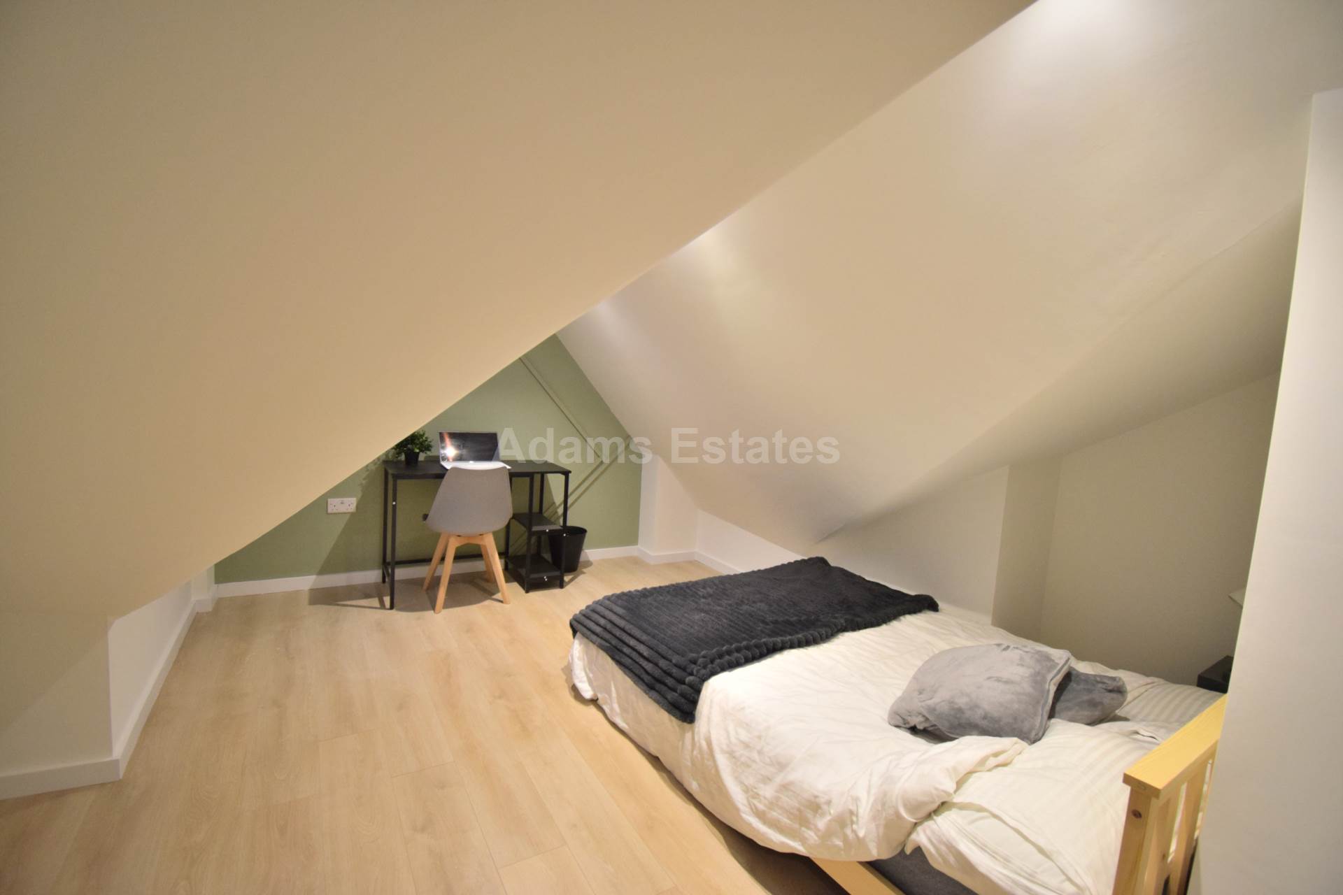 1 bed House Share for rent in Reading. From Student Holmes - University Office