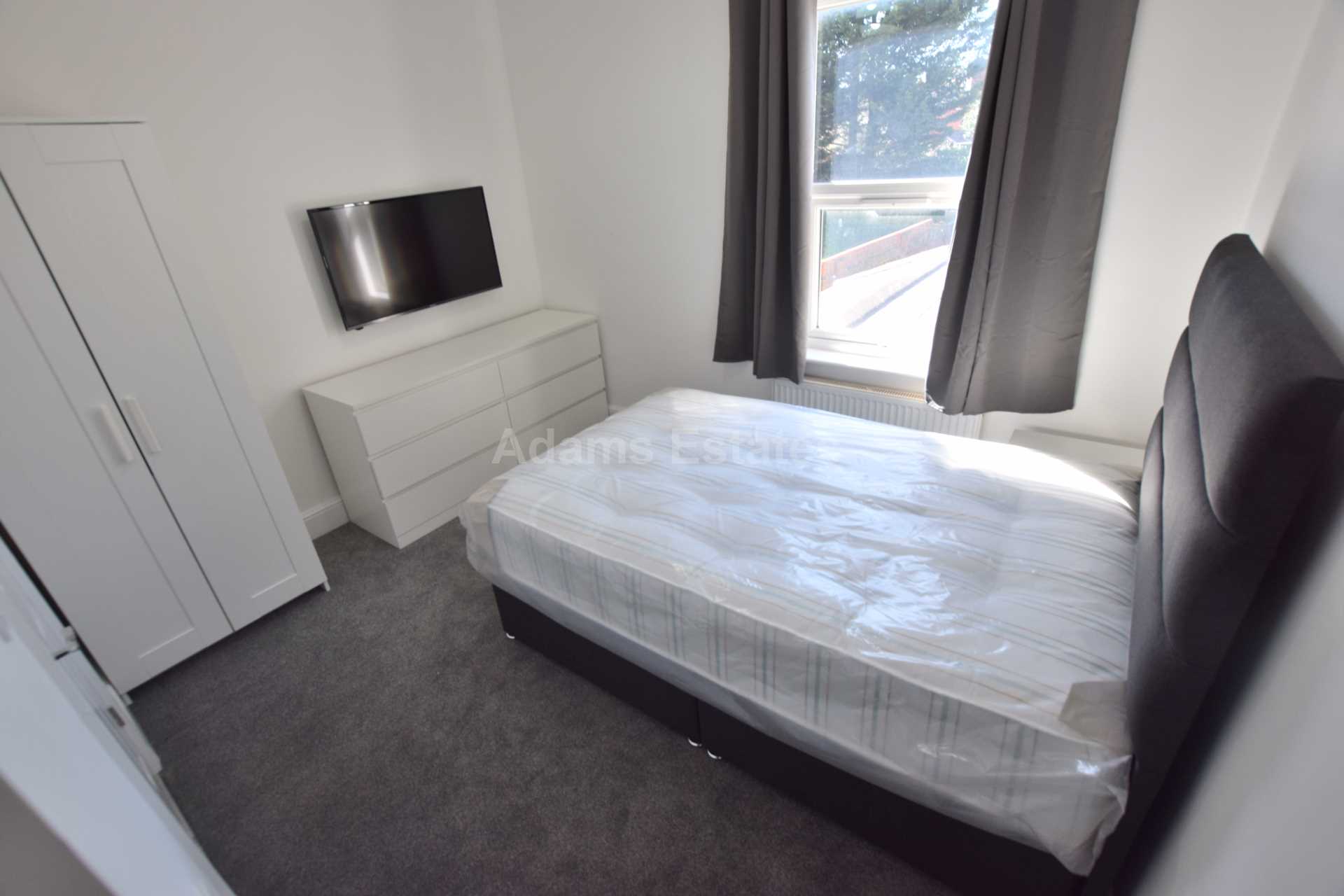 1 bed House Share for rent in Reading. From Student Holmes - University Office 1 bed House Share for rent in Reading. From Student Holmes - University Office
