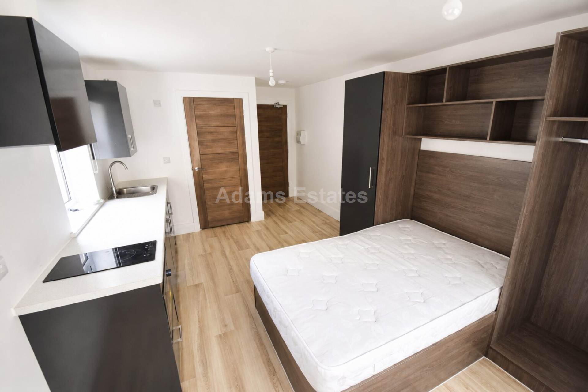 1 bed Studio for rent in Reading. From Student Holmes - University Office 1 bed Studio for rent in Reading. From Student Holmes - University Office
