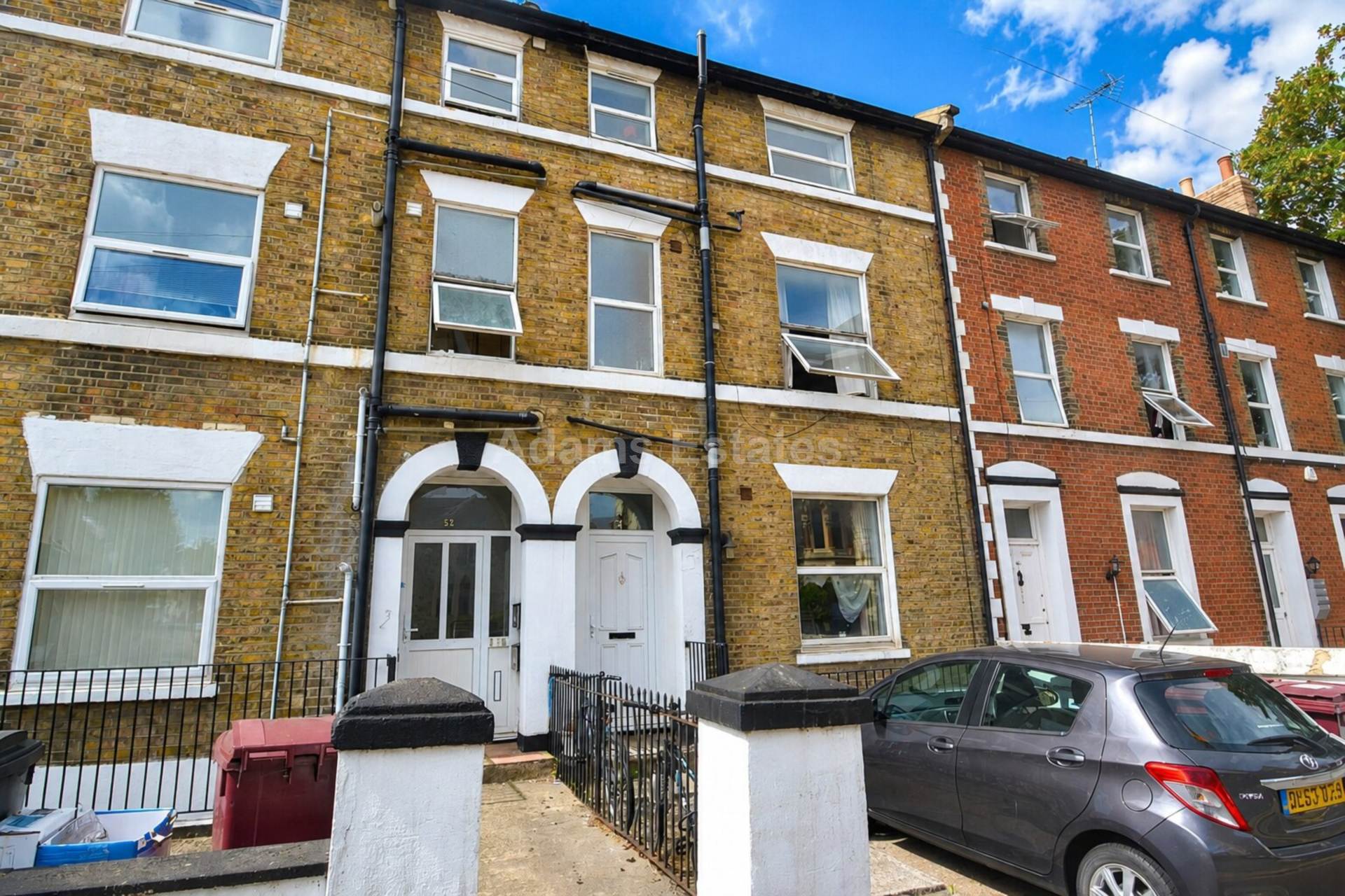 1 bed 1st Floor Flat for rent in Reading. From Student Holmes - University Office