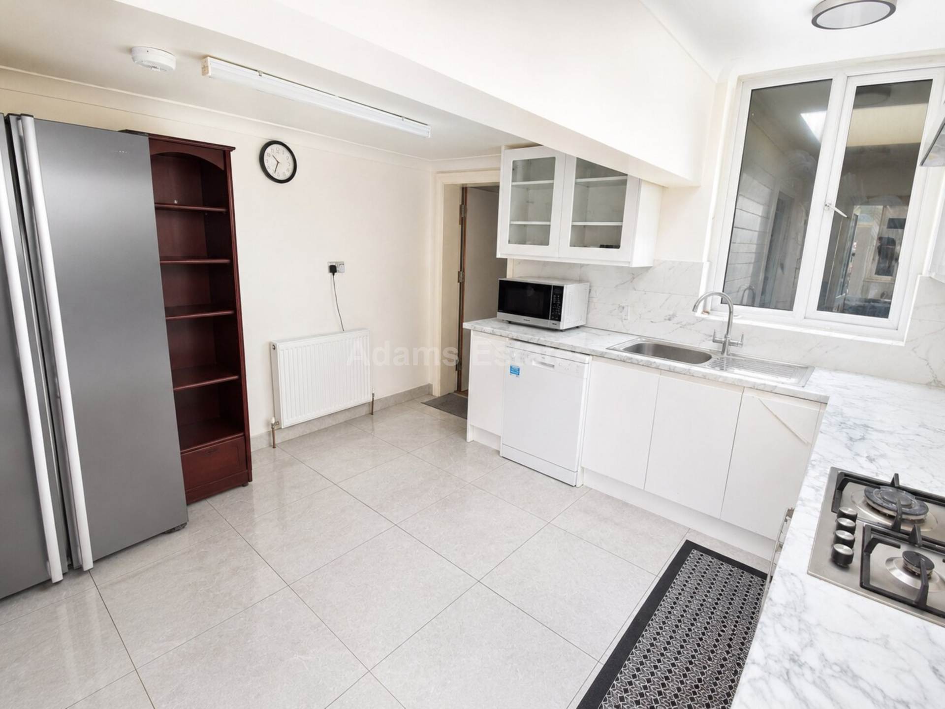6 bed Mid Terraced House for rent in Reading. From Student Holmes - University Office