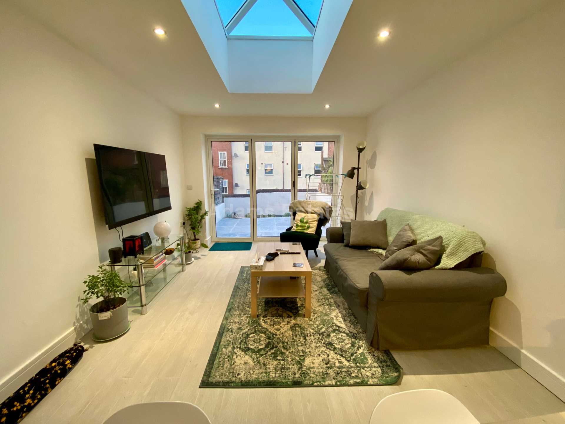 1 bed House Share for rent in Reading. From Student Holmes - University Office 1 bed House Share for rent in Reading. From Student Holmes - University Office