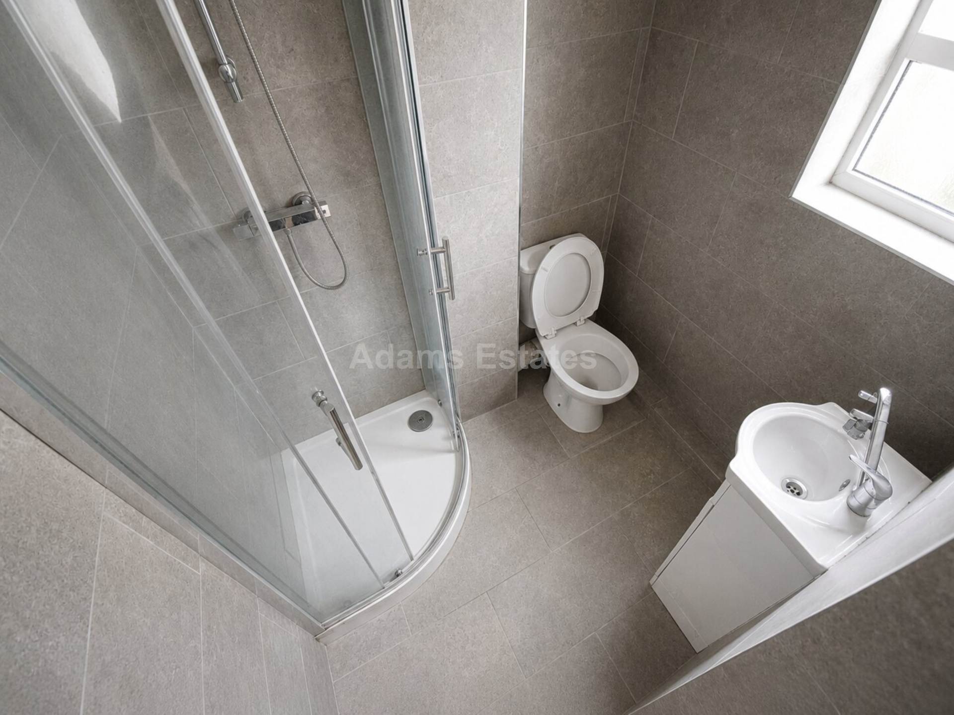5 bed Mid Terraced House for rent in Reading. From Student Holmes - University Office 5 bed Mid Terraced House for rent in Reading. From Student Holmes - University Office