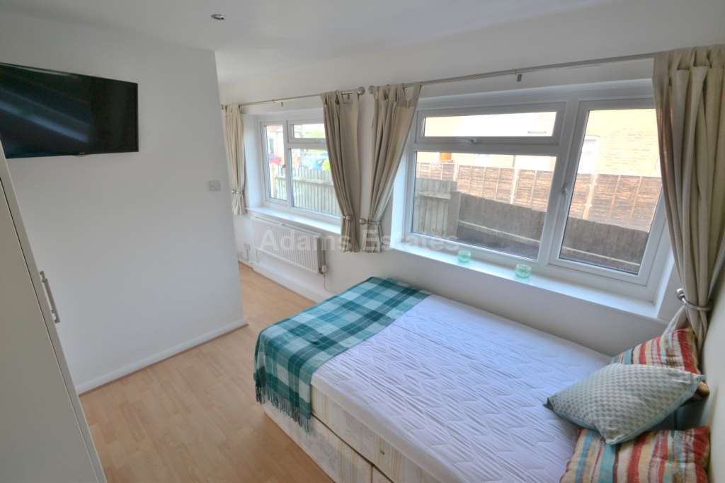 6 bed House Share for rent in Reading. From Student Holmes - University Office