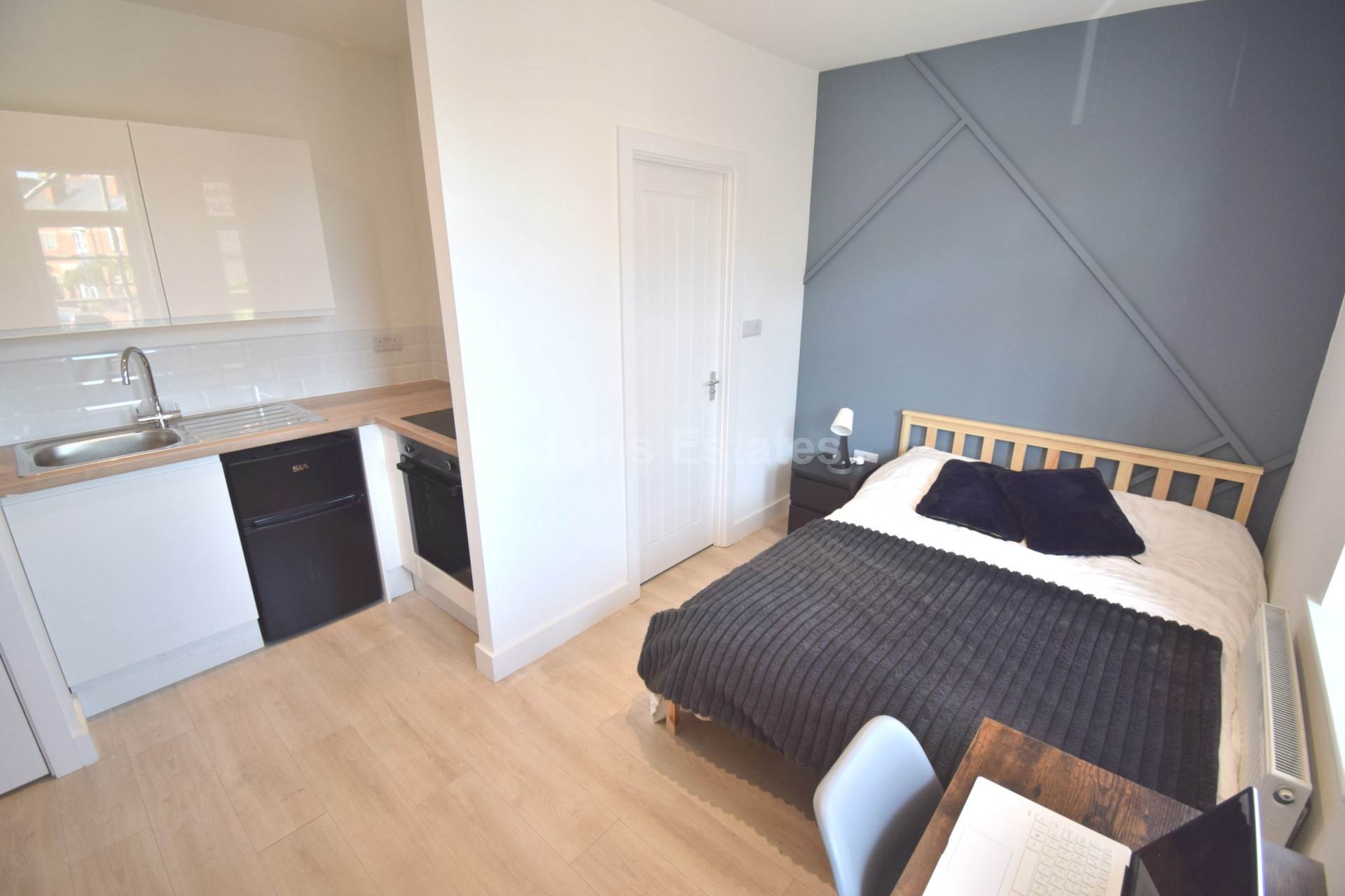 1 bed Studio for rent in Reading. From Student Holmes - University Office
