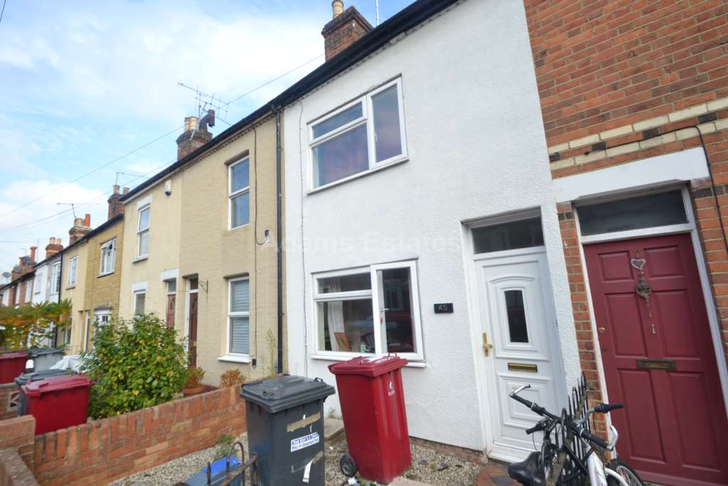3 bed Mid Terraced House for rent in Reading. From Student Holmes - University Office