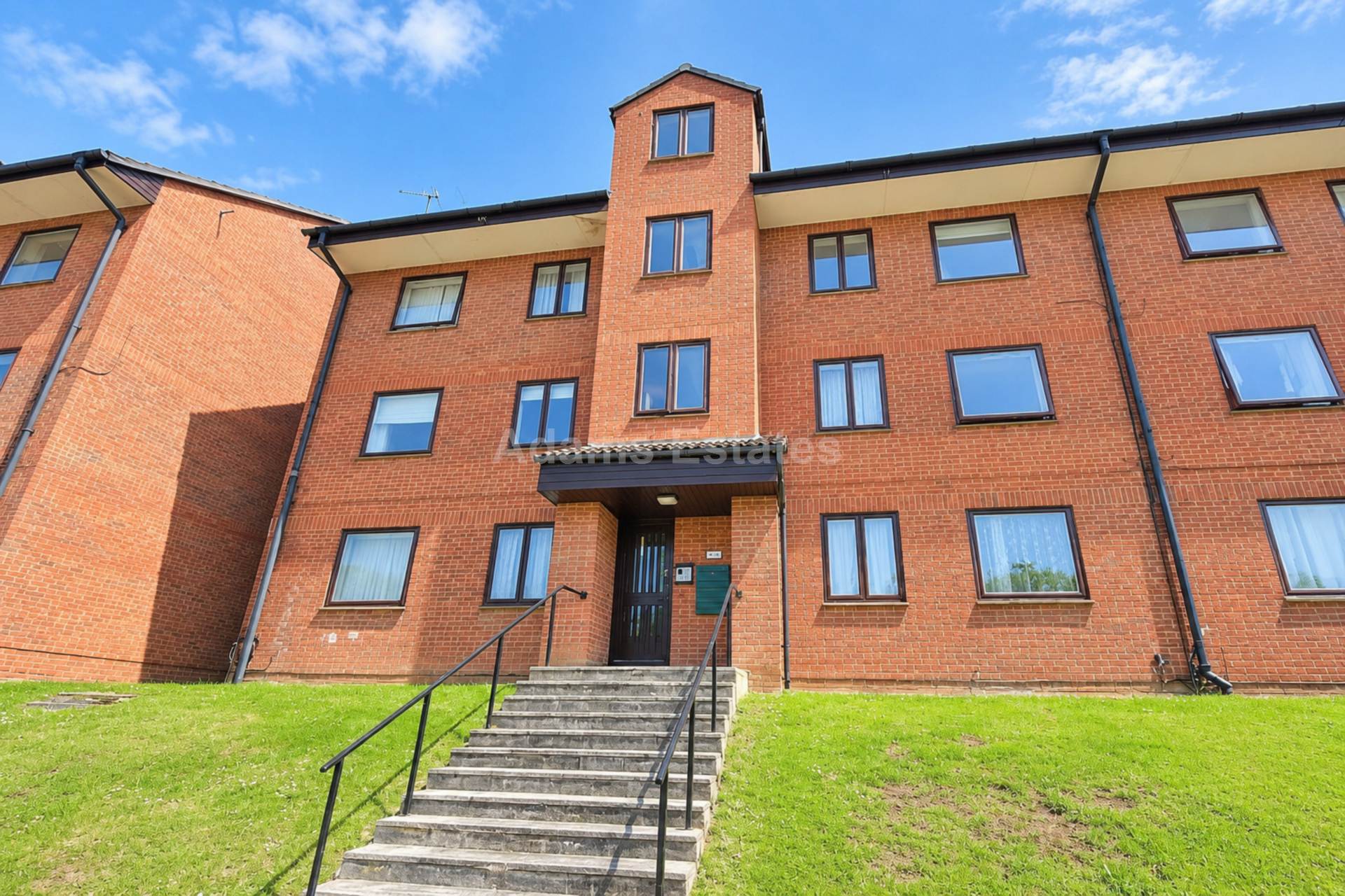 2 bed Apartment for rent in Reading. From Student Holmes - University Office 2 bed Apartment for rent in Reading. From Student Holmes - University Office
