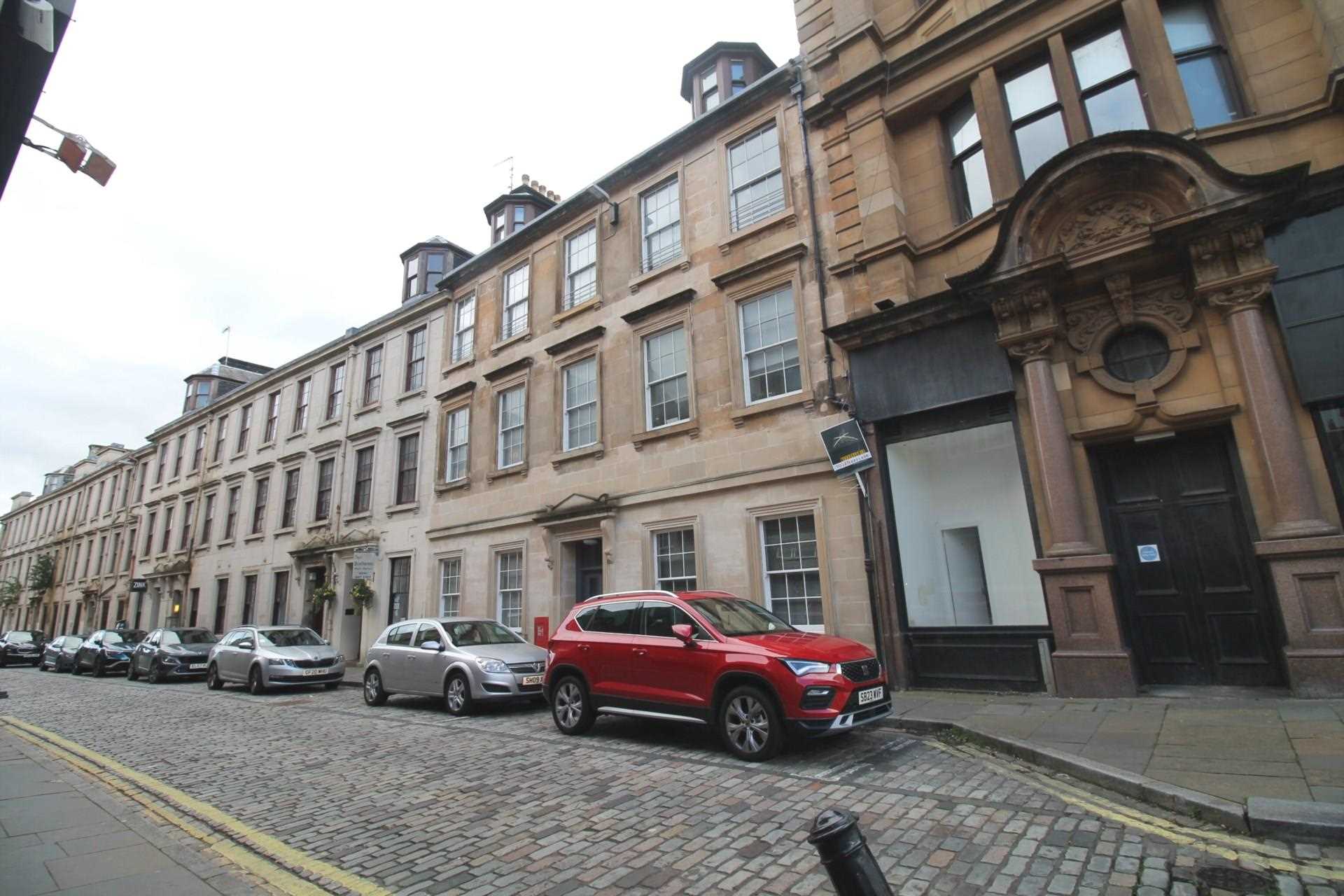 1 bed 1st Floor Flat for rent in Paisley. From LM Properties