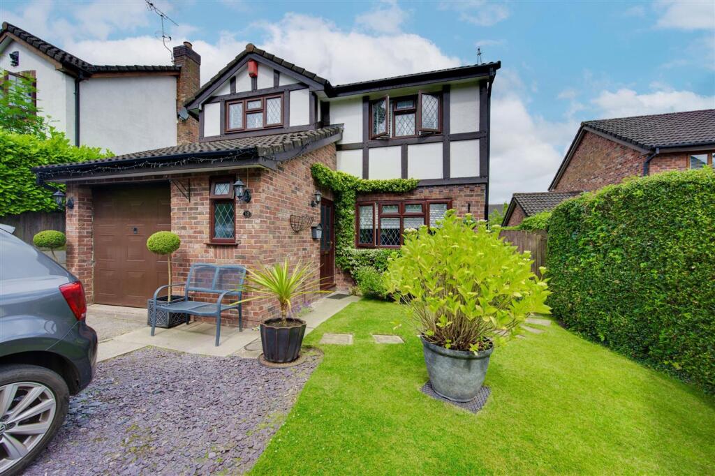 4 bed Detached for rent in Congleton. From Chris Hamriding Lettings & Estates - Congleton 4 bed Detached for rent in Congleton. From Chris Hamriding Lettings & Estates - Congleton