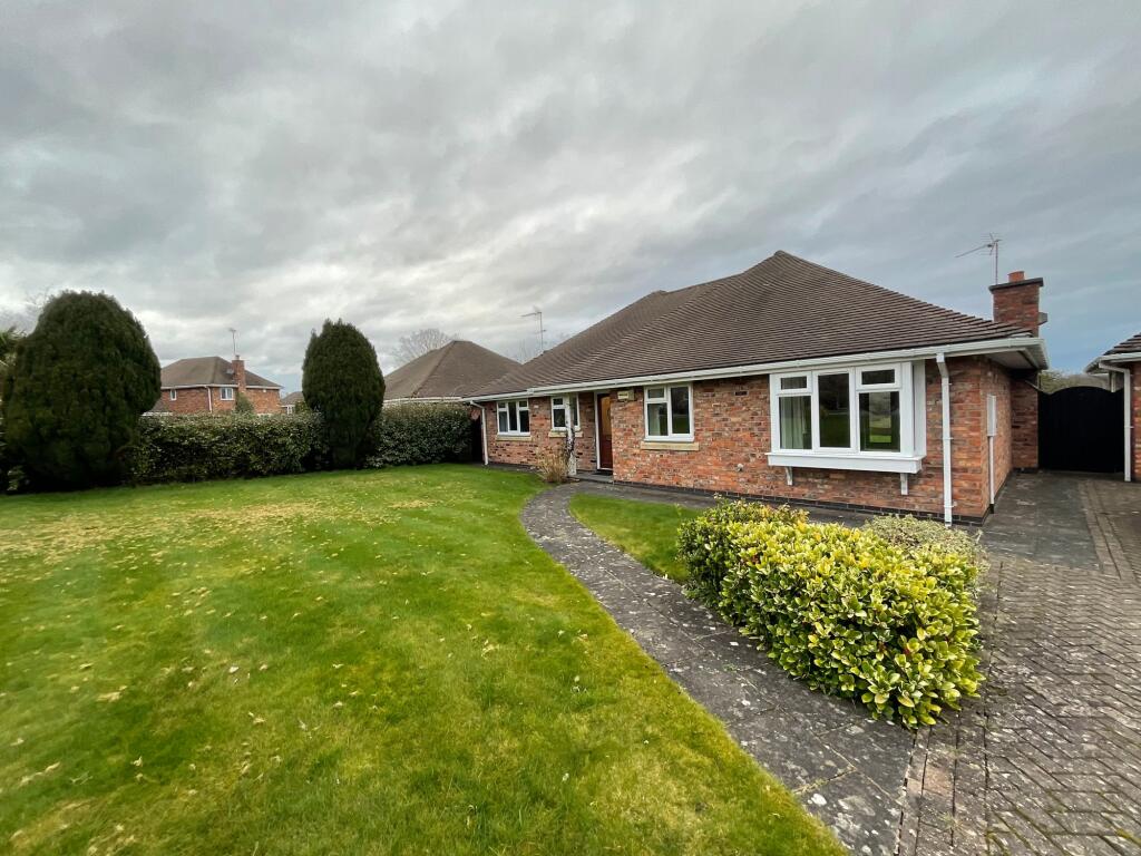 3 bed Detached bungalow for rent in Congleton. From Chris Hamriding Lettings & Estates - Congleton