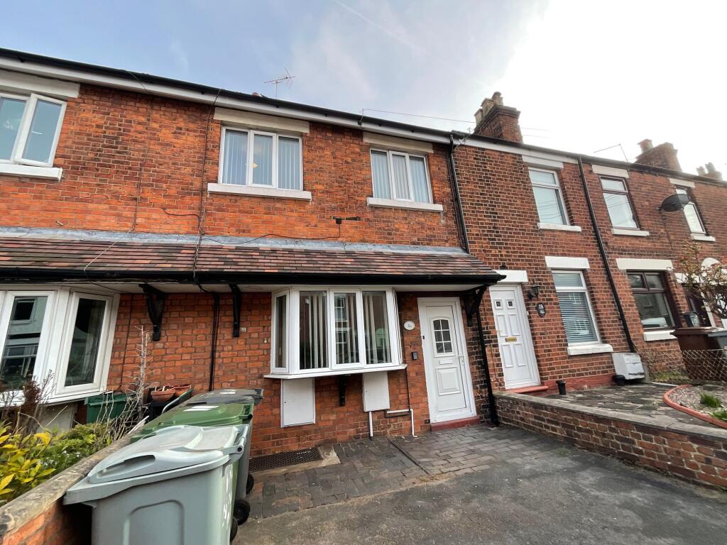 3 bed Mid Terraced House for rent in Elworth. From Chris Hamriding Lettings & Estates - Congleton