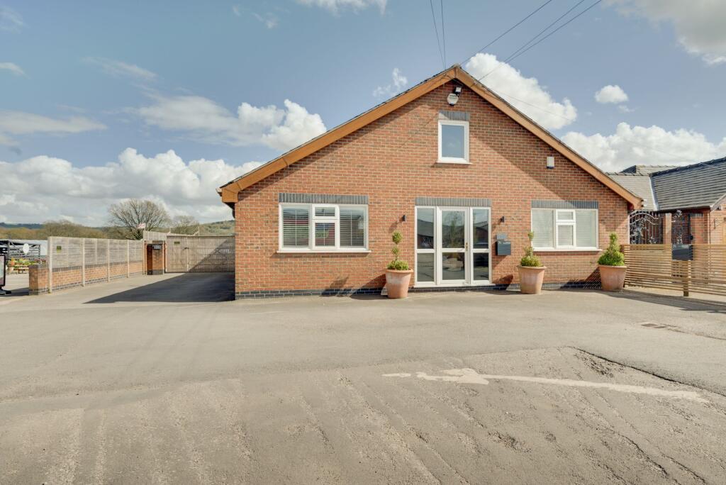 4 bed Semi Detached for rent in Congleton. From Chris Hamriding Lettings & Estates - Congleton