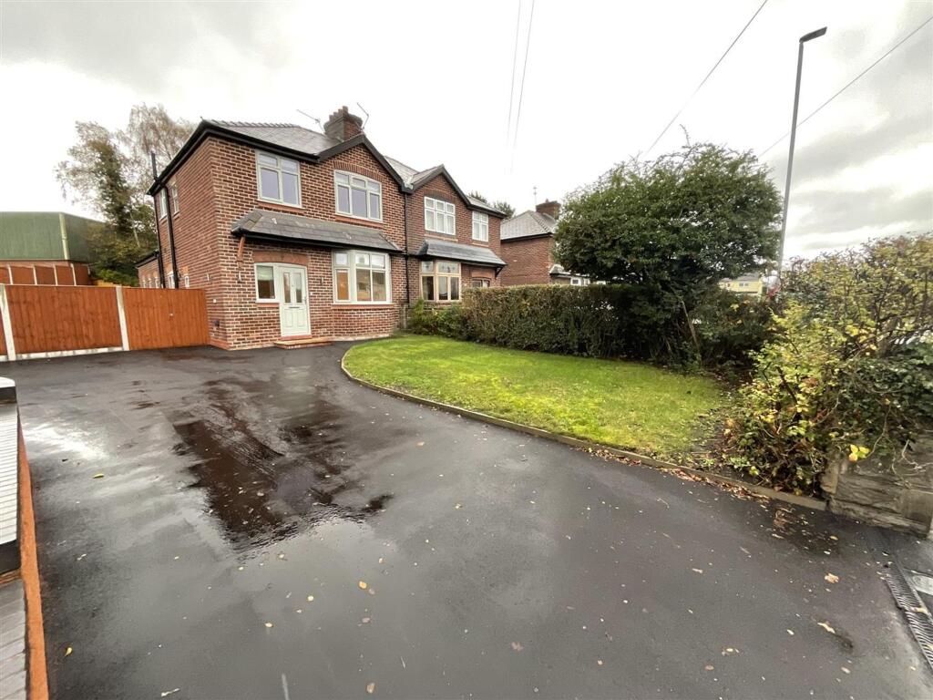 4 bed Semi Detached for rent in Congleton. From Chris Hamriding Lettings & Estates - Congleton 4 bed Semi Detached for rent in Congleton. From Chris Hamriding Lettings & Estates - Congleton