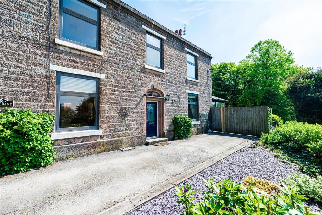 3 bed Detached for rent in Congleton. From Chris Hamriding Lettings & Estates - Congleton 3 bed Detached for rent in Congleton. From Chris Hamriding Lettings & Estates - Congleton