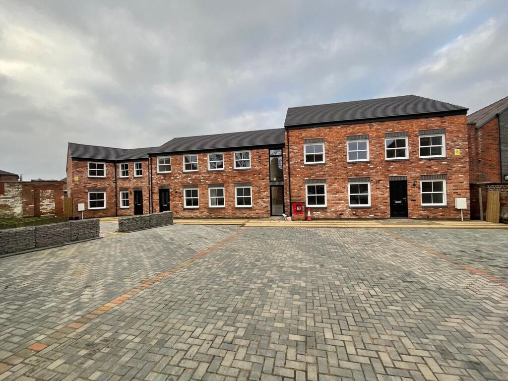 3 bed Apartment for rent in Sandbach. From Chris Hamriding Lettings & Estates - Congleton 3 bed Apartment for rent in Sandbach. From Chris Hamriding Lettings & Estates - Congleton