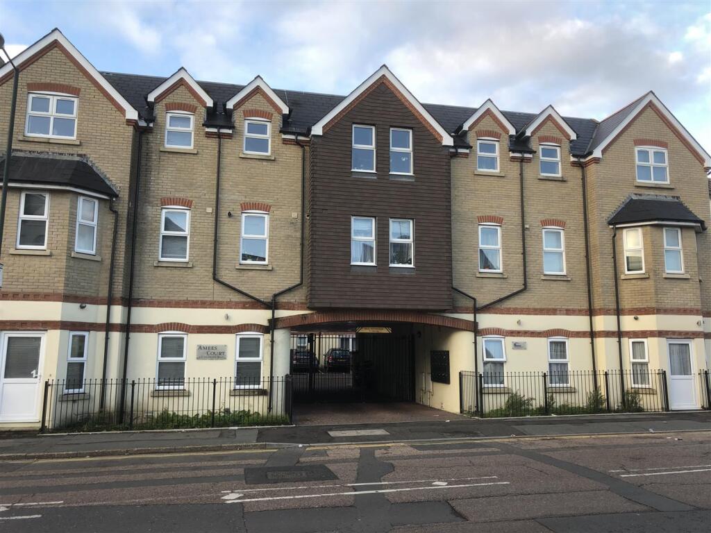 1 bed 1st Floor Flat for rent in Bournemouth. From Abbey Estates - Bournemouth