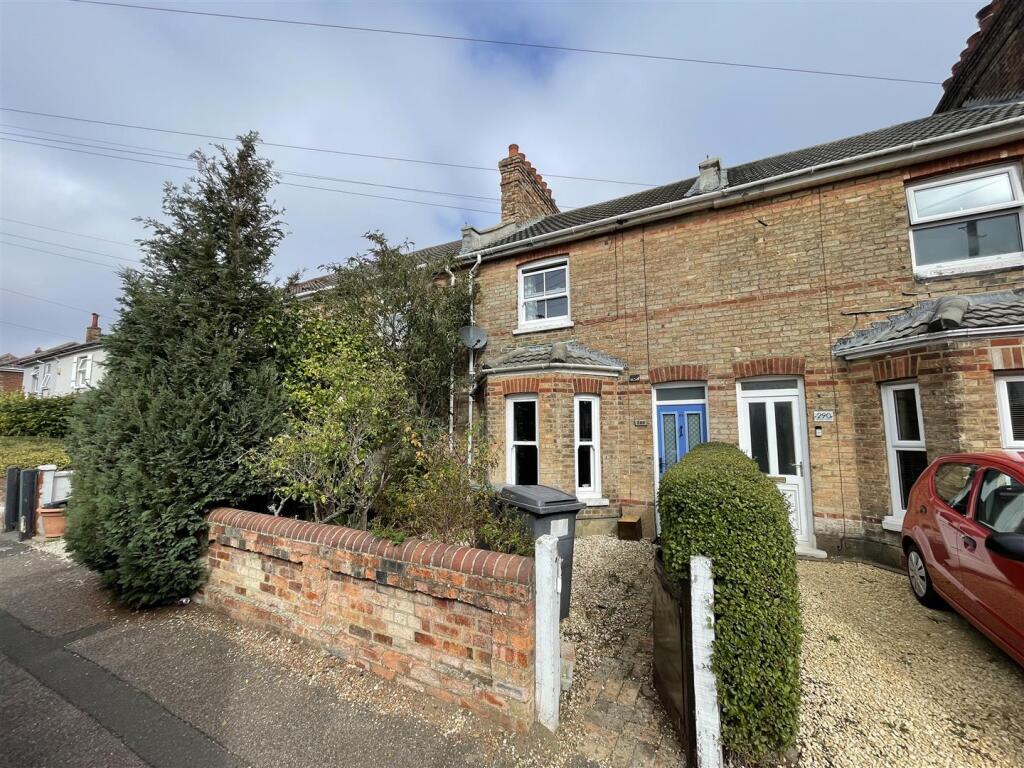 2 bed Mid Terraced House for rent in Bournemouth. From Abbey Estates - Bournemouth 2 bed Mid Terraced House for rent in Bournemouth. From Abbey Estates - Bournemouth