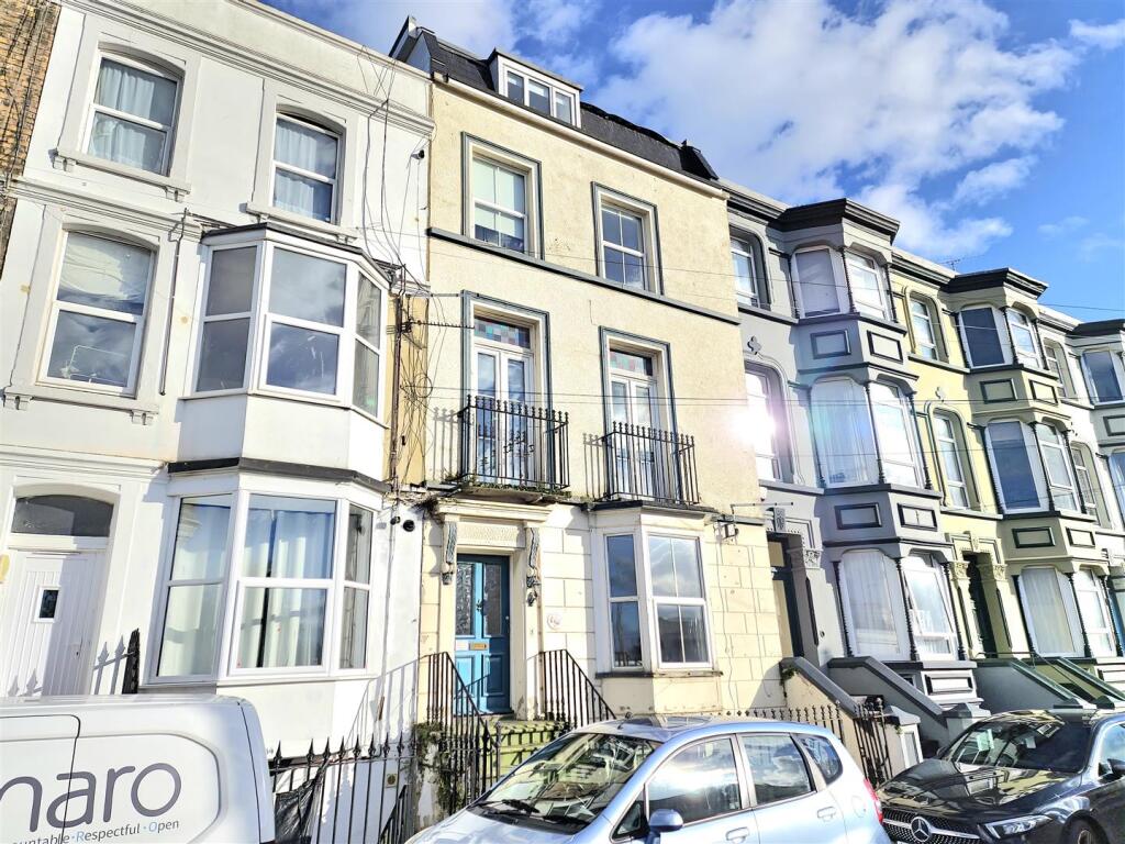 1 bed Apartment for rent in Margate. From Lovetts Property Services - Cliftonville