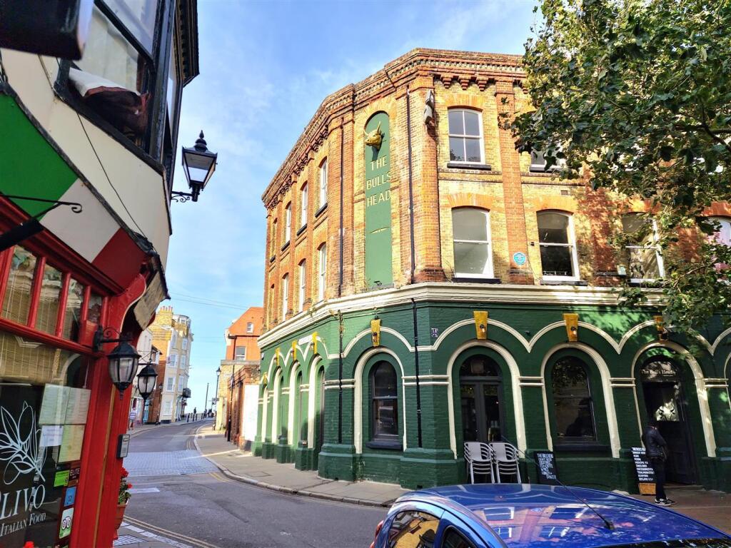 1 bed Apartment for rent in Margate. From Lovetts Property Services - Cliftonville