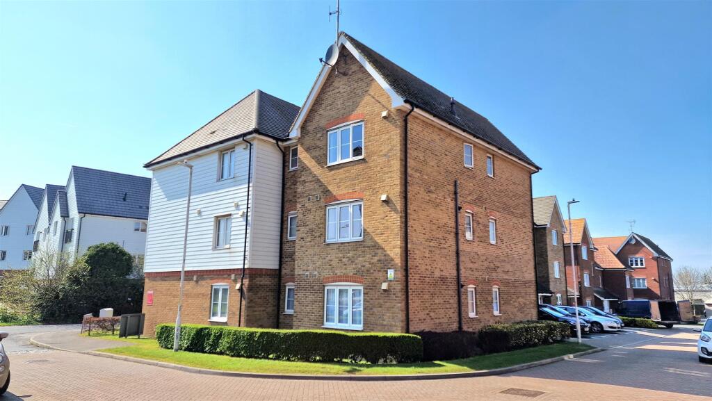 2 bed Apartment for rent in Lydden. From Lovetts Property Services Cliftonville Ltd. 2 bed Apartment for rent in Lydden. From Lovetts Property Services Cliftonville Ltd.