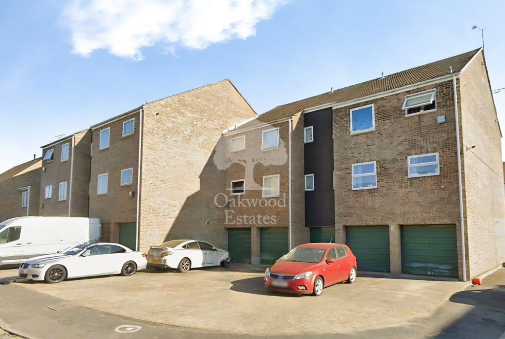 2 bed Apartment for rent in Slough. From Oakwood Estates - Burnham