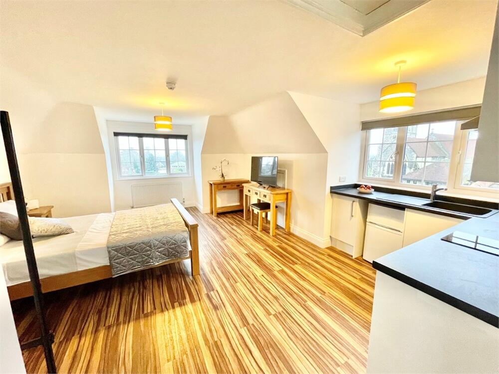 0 bed Studio for rent in Hitchambury. From Oakwood Estates - Burnham