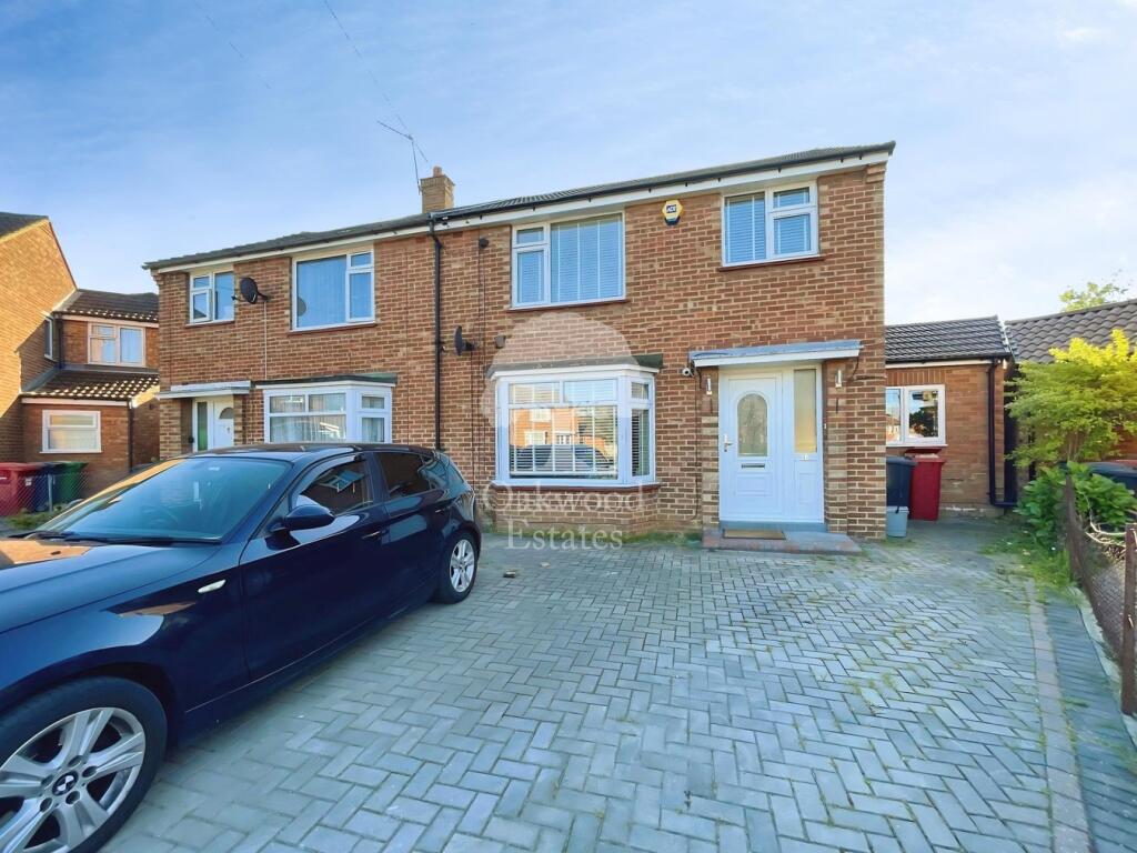 4 bed Semi Detached for rent in Farnham Royal. From Oakwood Estates - Burnham