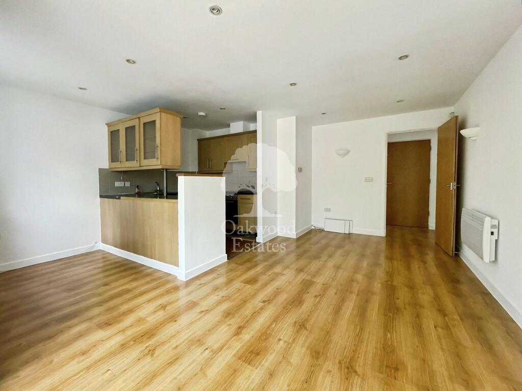2 bed 1st Floor Flat for rent in Slough. From Oakwood Estates - Burnham 2 bed 1st Floor Flat for rent in Slough. From Oakwood Estates - Burnham