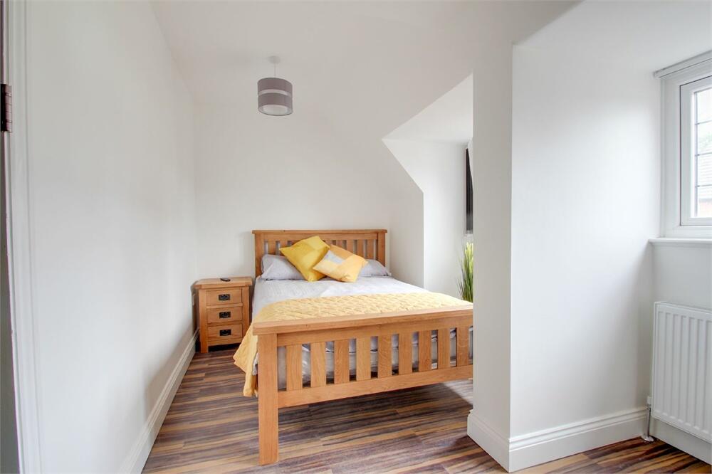 4 bed House Share for rent in Hitchambury. From Oakwood Estates - Burnham 4 bed House Share for rent in Hitchambury. From Oakwood Estates - Burnham