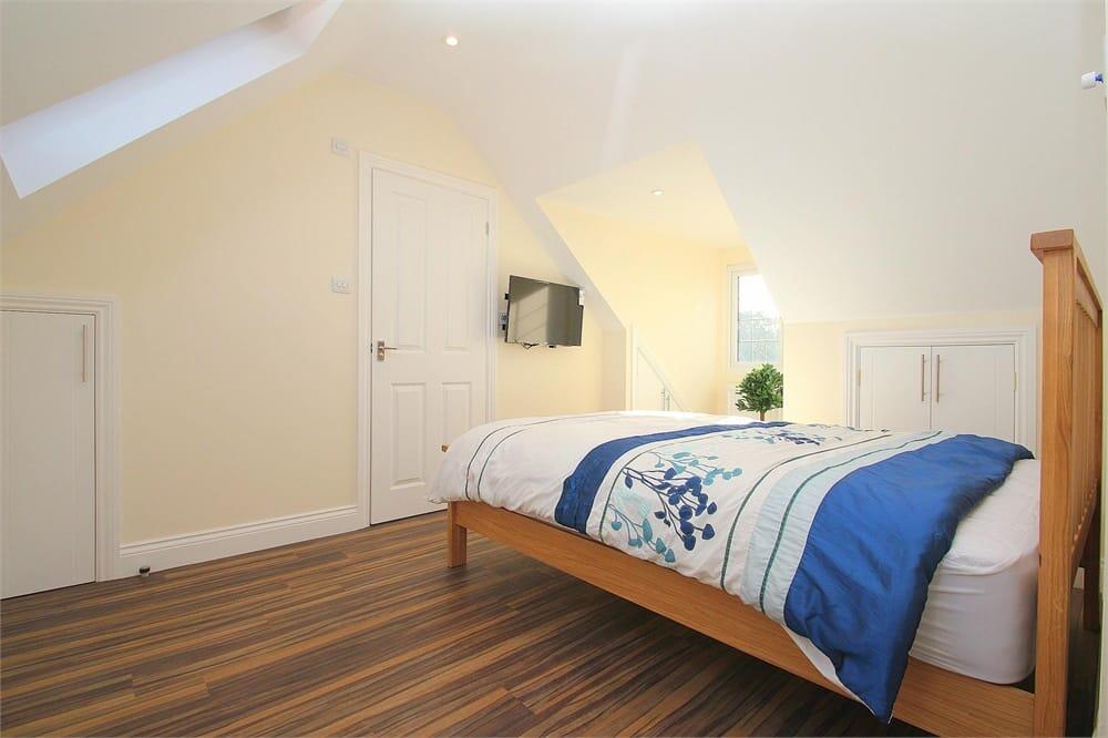 4 bed House Share for rent in Hitchambury. From Oakwood Estates - Burnham