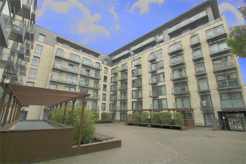 2 bed Apartment for rent in Slough. From Oakwood Estates - Burnham 2 bed Apartment for rent in Slough. From Oakwood Estates - Burnham