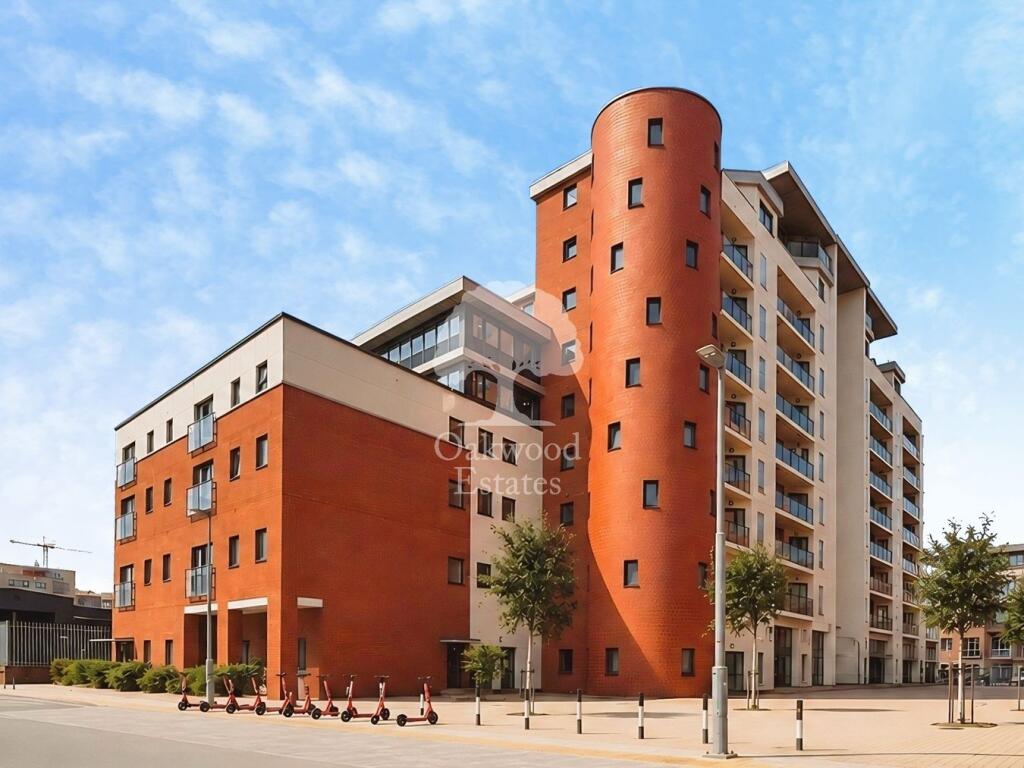 2 bed Apartment for rent in Slough. From Oakwood Estates - Burnham