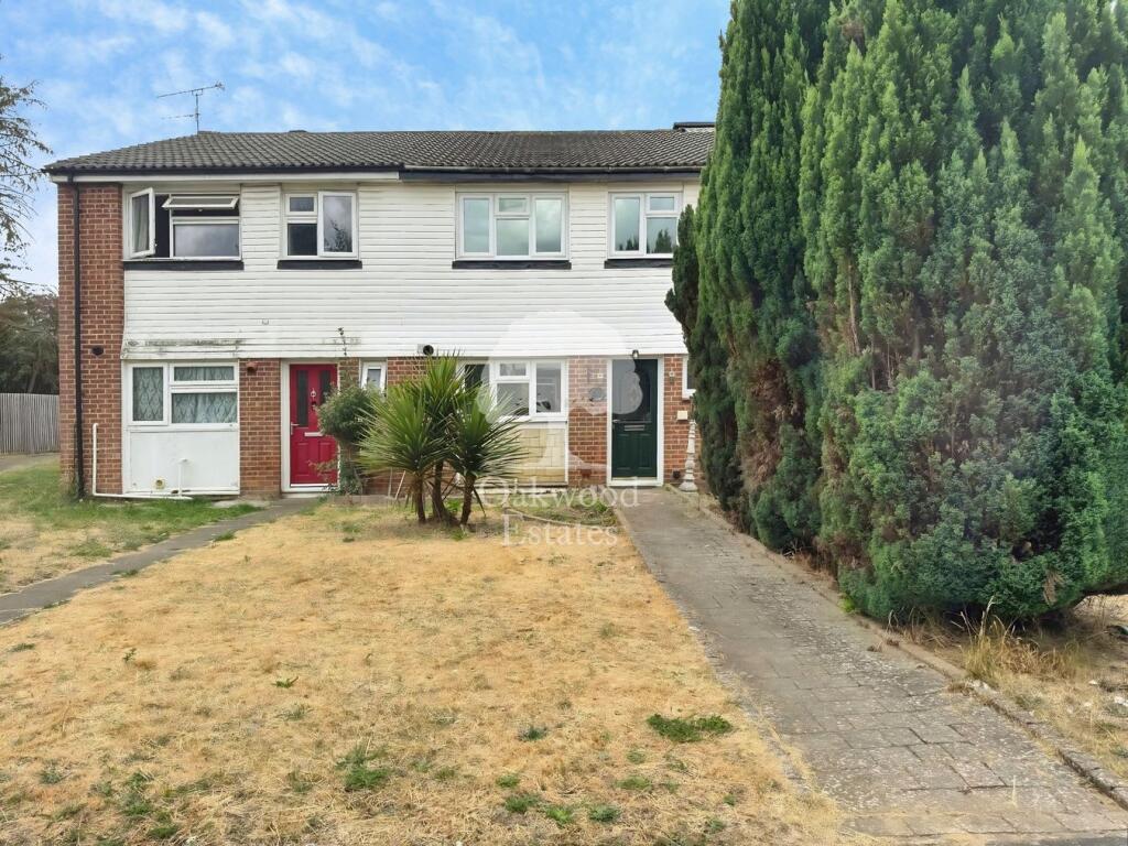 4 bed Detached for rent in Slough. From Oakwood Estates - Burnham