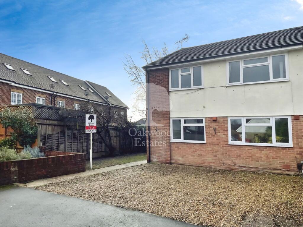 2 bed House (unspecified) for rent in Hitchambury. From Oakwood Estates - Burnham