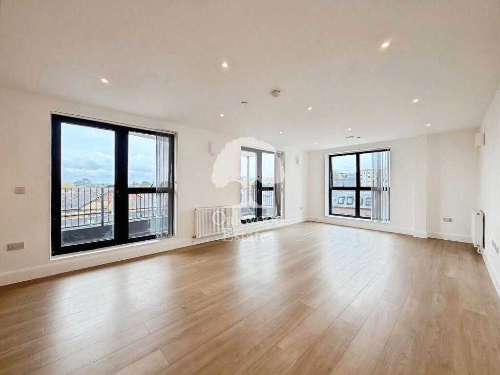 3 bed Apartment for rent in Slough. From Oakwood Estates - Burnham 3 bed Apartment for rent in Slough. From Oakwood Estates - Burnham