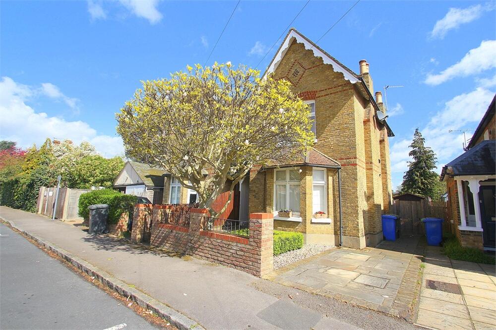 4 bed Semi Detached for rent in Datchet. From Oakwood Estates - Datchet
