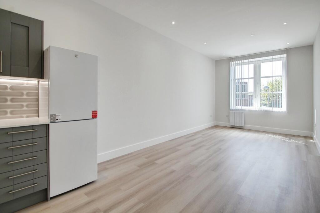 1 bed Apartment for rent in . From Oakwood Estates - Datchet