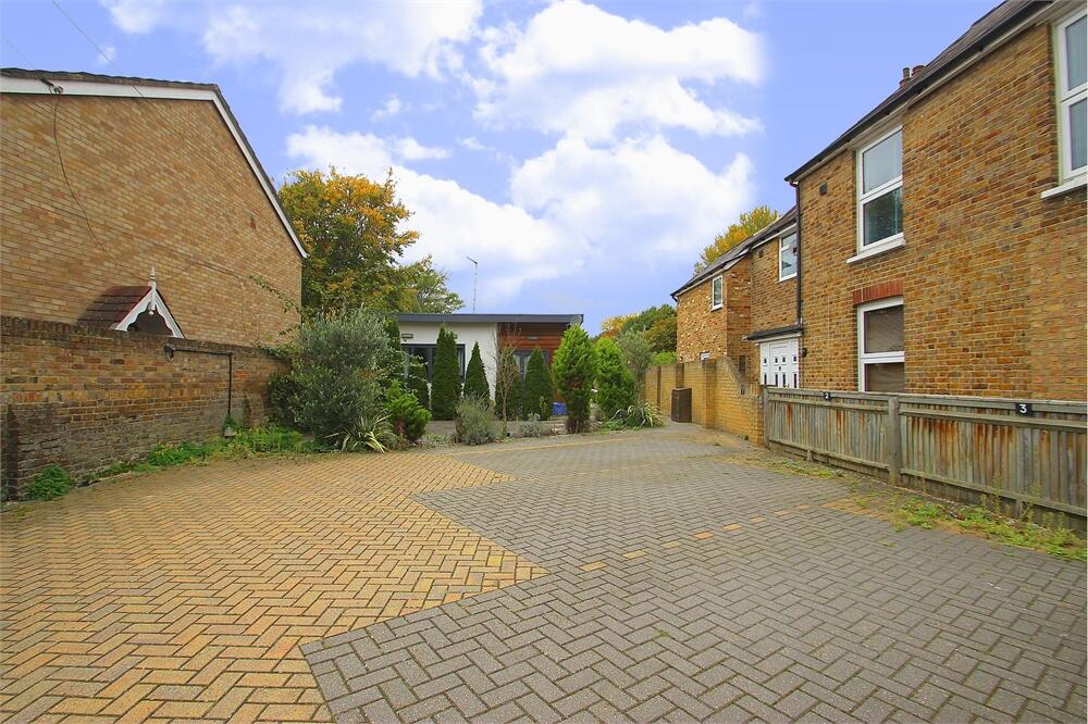 0 bed Studio for rent in Old Windsor. From Oakwood Estates - Datchet