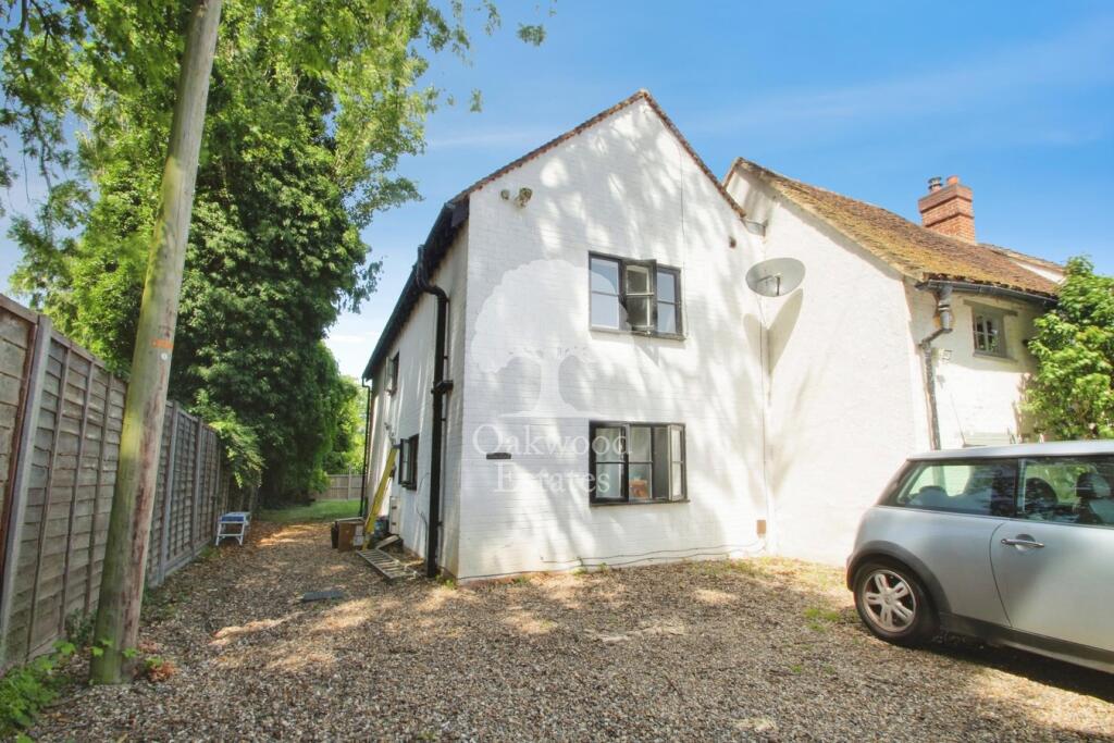 3 bed Cottage for rent in Horton. From Oakwood Estates - Datchet