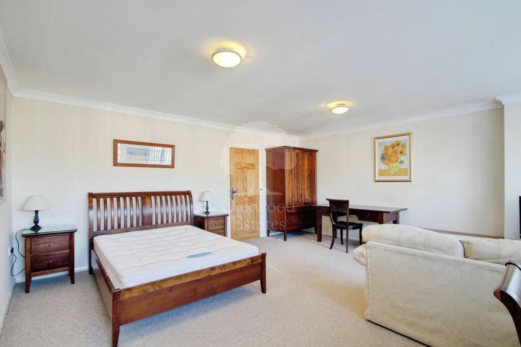 4 bed Studio for rent in Datchet. From Oakwood Estates - Datchet 4 bed Studio for rent in Datchet. From Oakwood Estates - Datchet