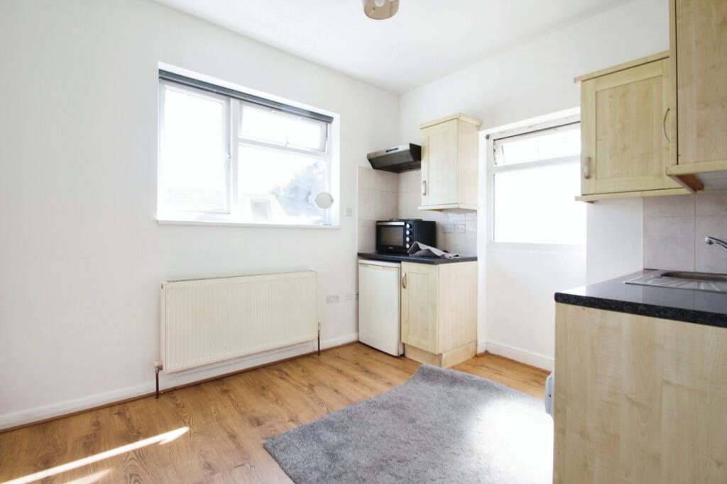 0 bed Studio for rent in Richings Park. From Oakwood Estates - Iver