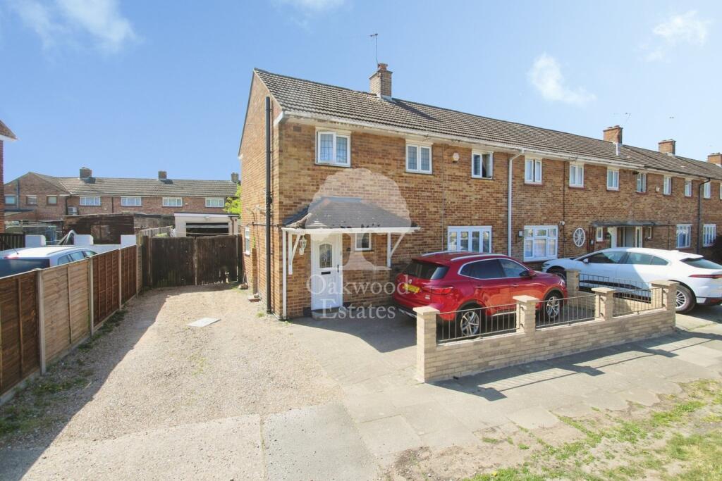 3 bed End of Terrace for rent in West Drayton. From Oakwood Estates - Iver