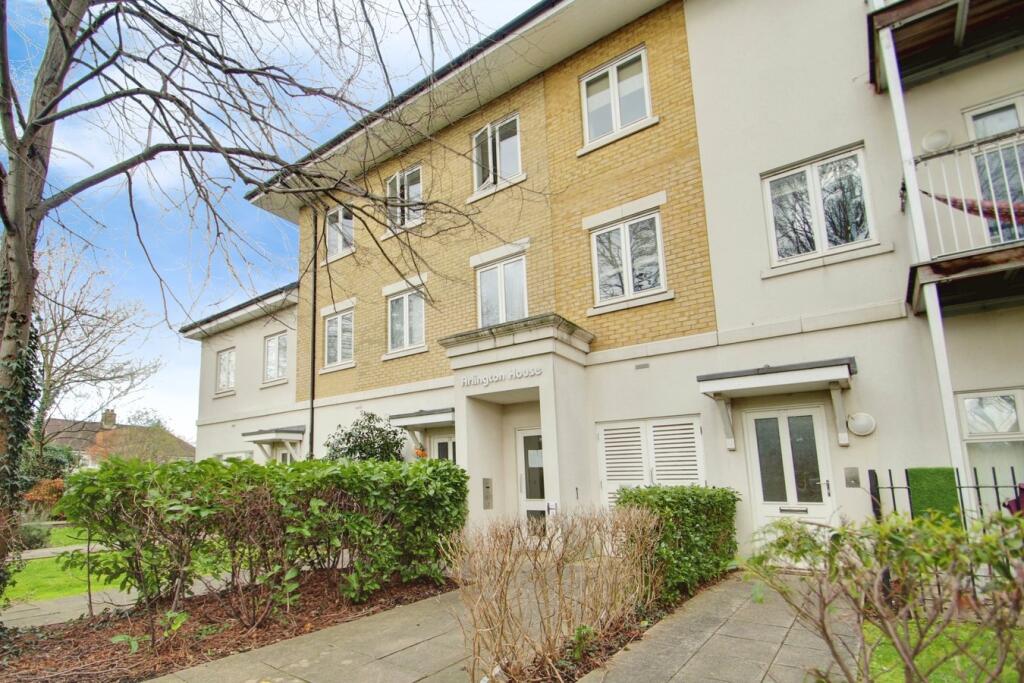 2 bed Apartment for rent in West Drayton. From Oakwood Estates - Iver