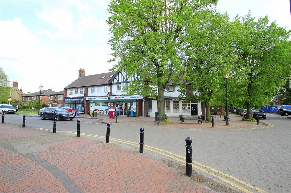 2 bed Apartment for rent in Richings Park. From Oakwood Estates - Iver 2 bed Apartment for rent in Richings Park. From Oakwood Estates - Iver