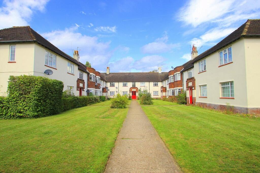 2 bed Apartment for rent in Richings Park. From Oakwood Estates - Iver 2 bed Apartment for rent in Richings Park. From Oakwood Estates - Iver