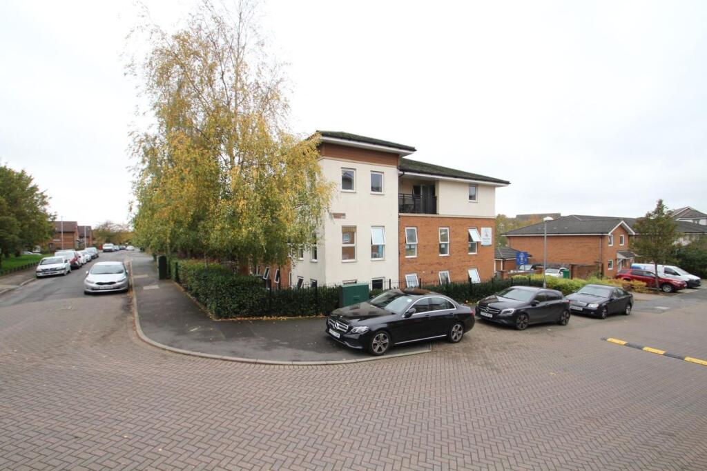 2 bed Apartment for rent in West Drayton. From Oakwood Estates - Iver