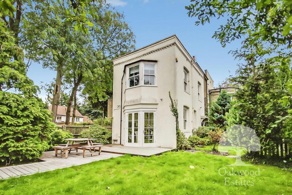 4 bed Semi Detached for rent in Uxbridge. From Oakwood Estates - Iver