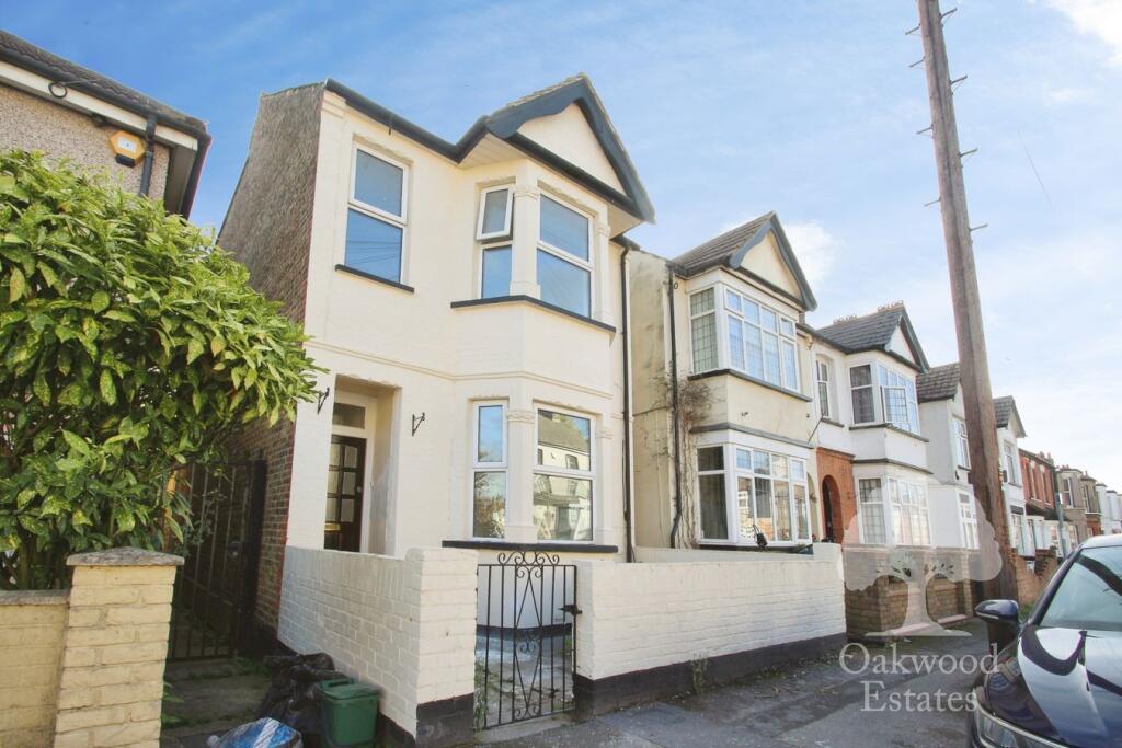 4 bed Detached for rent in West Drayton. From Oakwood Estates - Iver 4 bed Detached for rent in West Drayton. From Oakwood Estates - Iver